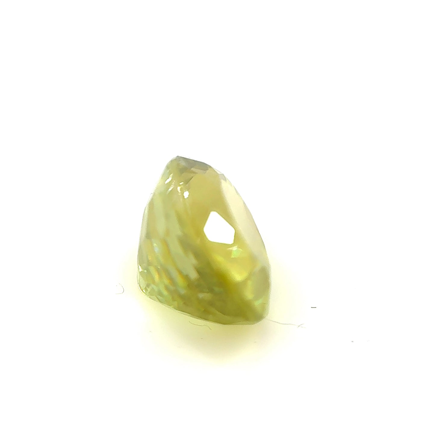 Sphene- Oval, 2.45ct, 8.4 x 6.6 x 5.6mm