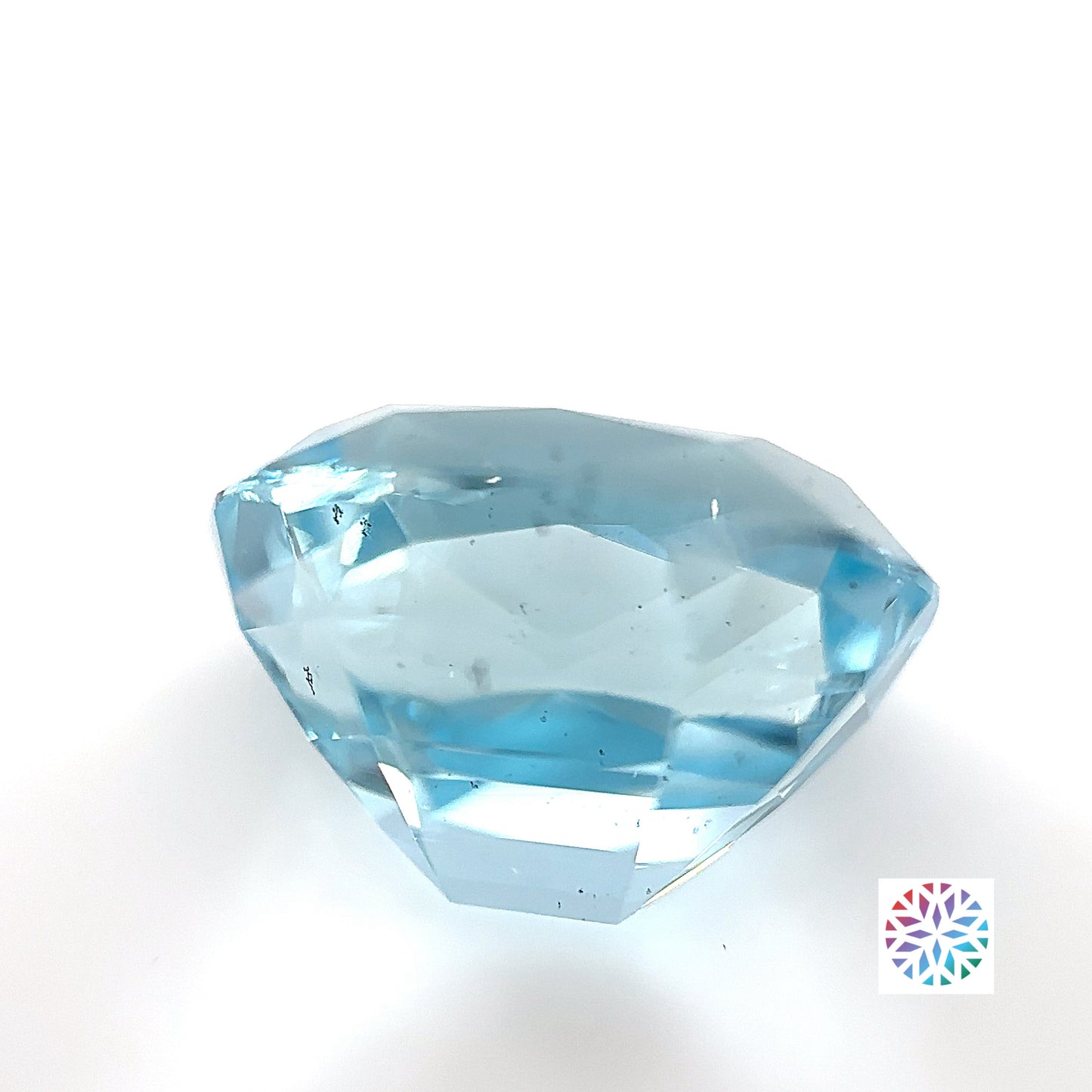 Aquamarine- Oval, 7.35ct, 13.8 x 10.4 x 8.8mm