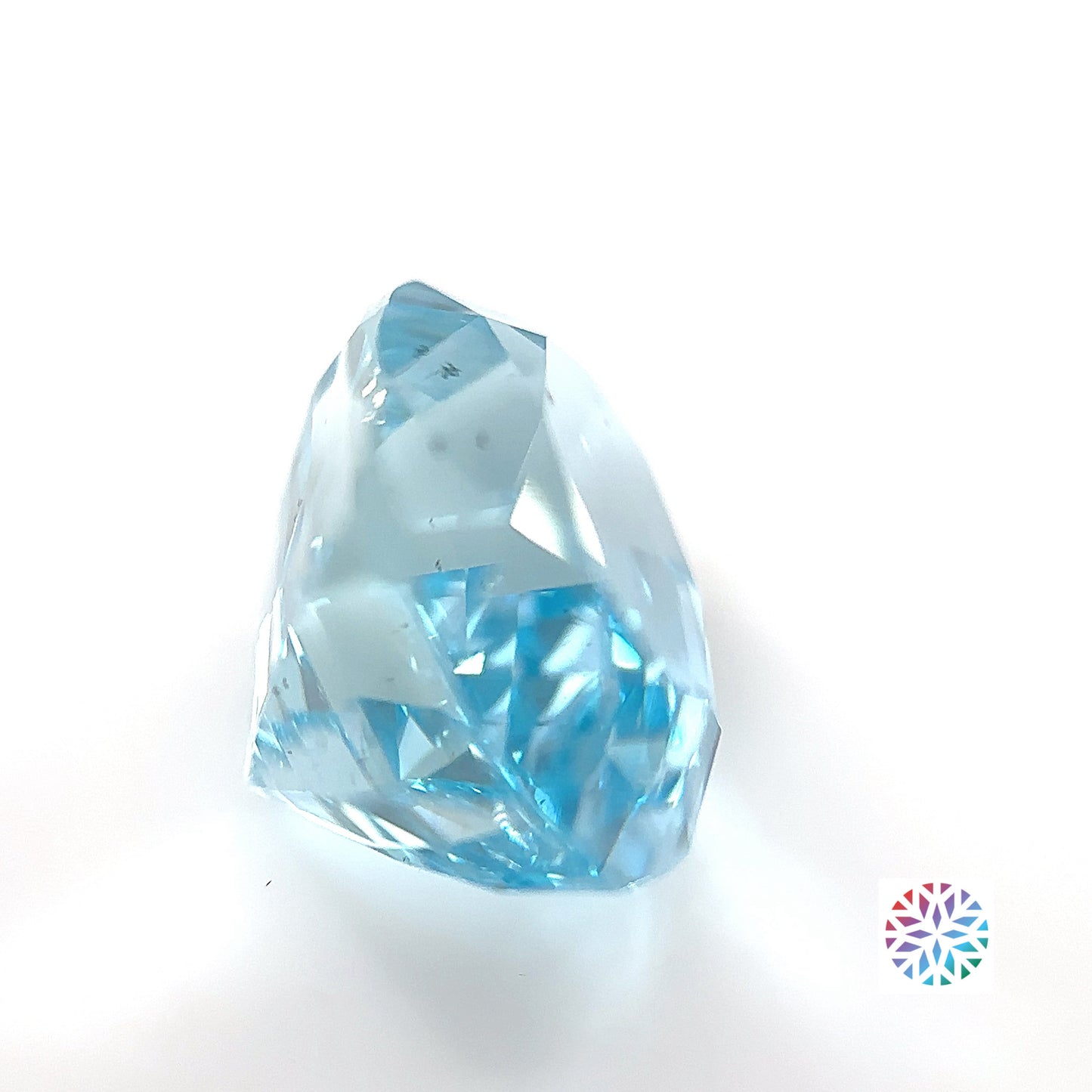 Aquamarine- Oval, 7.35ct, 13.8 x 10.4 x 8.8mm