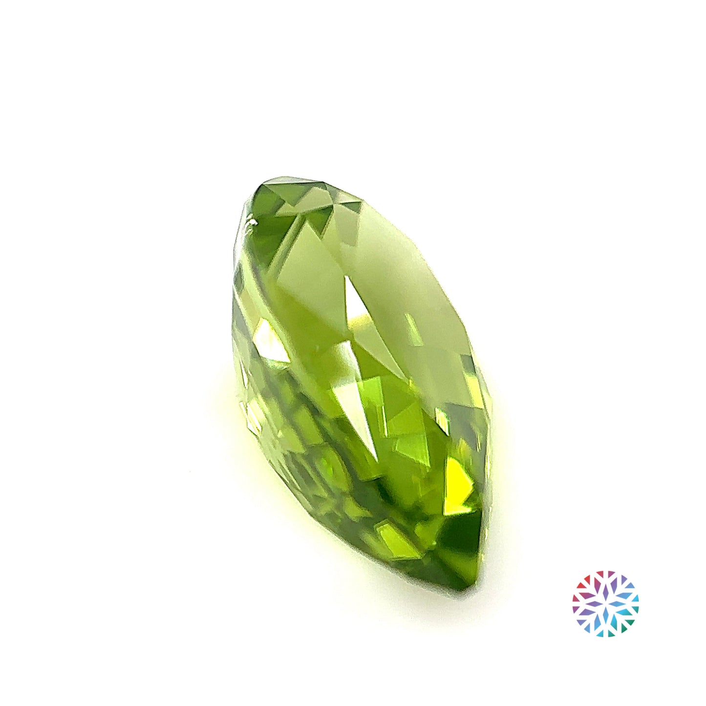 Peridot- Pear, 5.25ct, 14.1 x 8.9 x 6.6mm