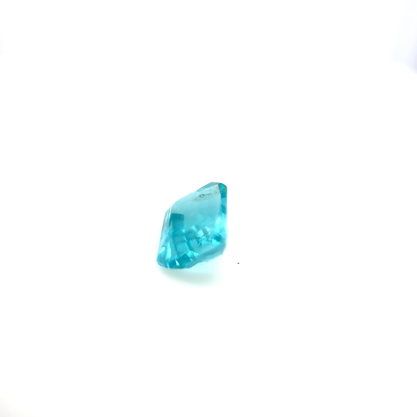 Apatite- Emerald, 0.98ct, 6.4 x 5.0 x 3.7mm