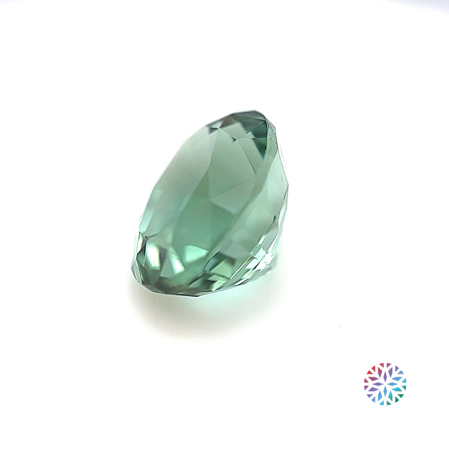 Green Tourmaline- Oval, 6.05ct, 12.0 x 9.5 x 7.9mm