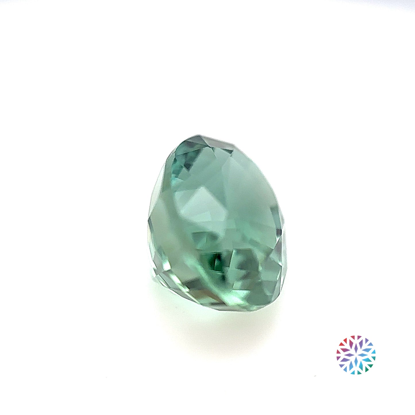 Green Tourmaline- Oval, 6.05ct, 12.0 x 9.5 x 7.9mm