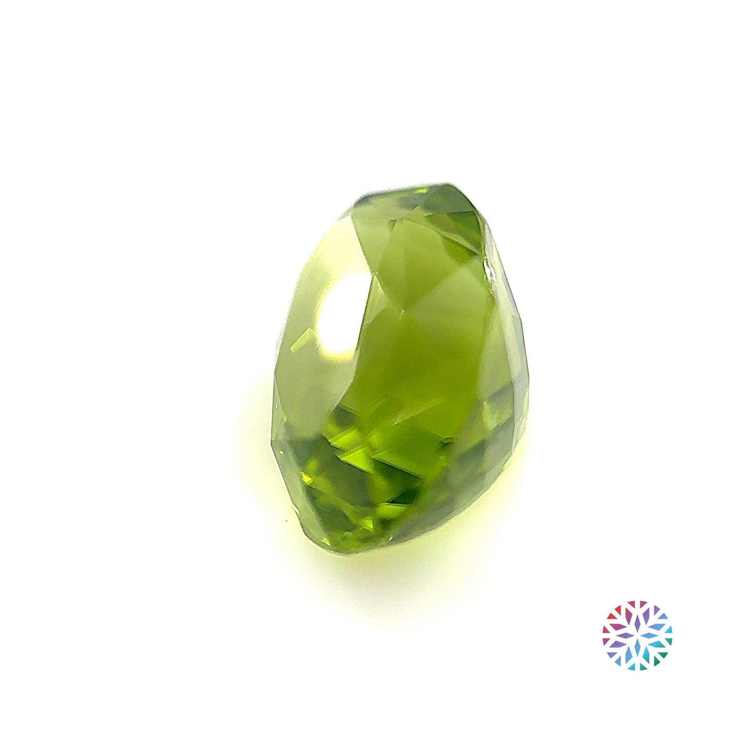 Peridot- Oval, 8.1ct, 13.9 x 10.3 x 8.3mm