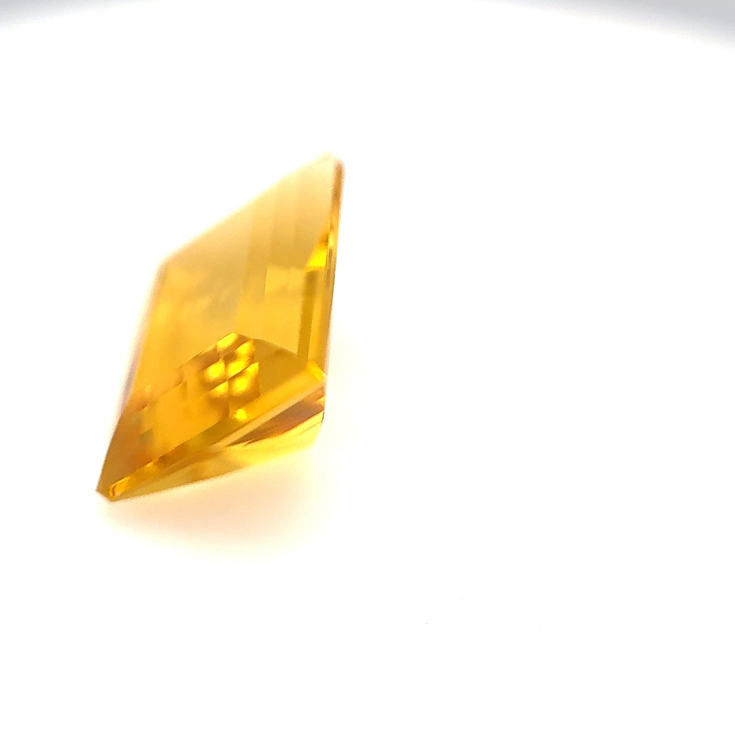 Heliodor- Baguette, 5.06ct, 12.4 x 9.4 x 6.2mm