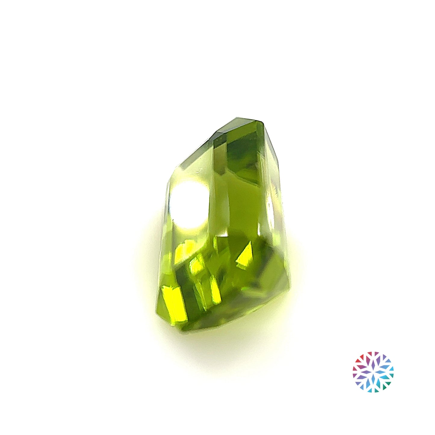 Peridot- Emerald, 5.43ct, 11.9 x 8.0 x 7.0mm