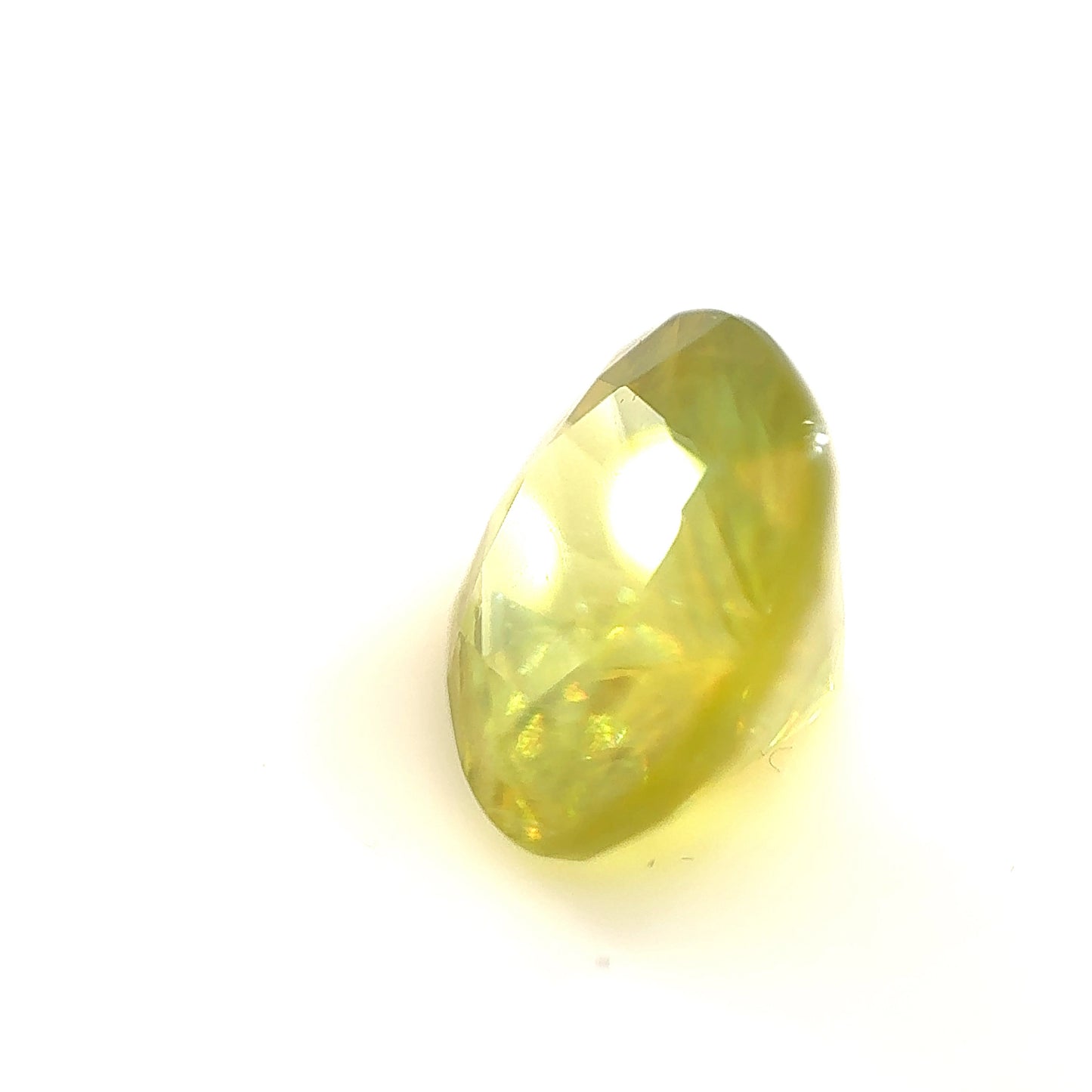 Sphene- Cushion, 4.14ct, 10.1 x 9.5 x 6.3mm