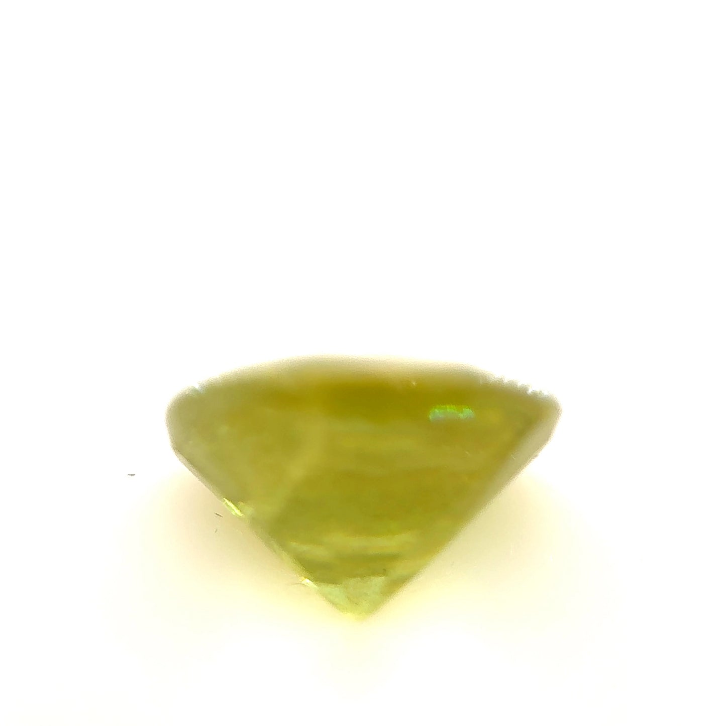 Sphene- Cushion, 4.14ct, 10.1 x 9.5 x 6.3mm