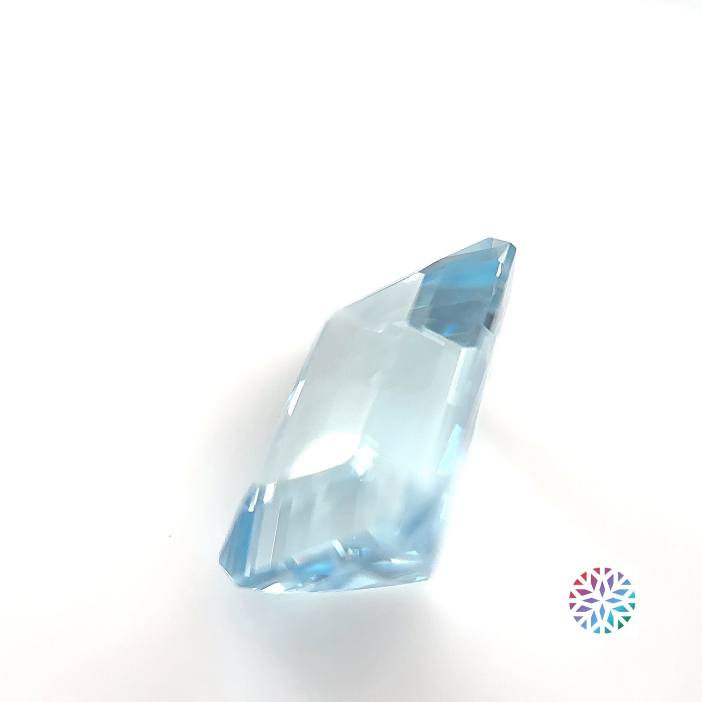 Aquamarine- Emerald, 4.01ct, 12.8 x 8.4 x 5.7mm