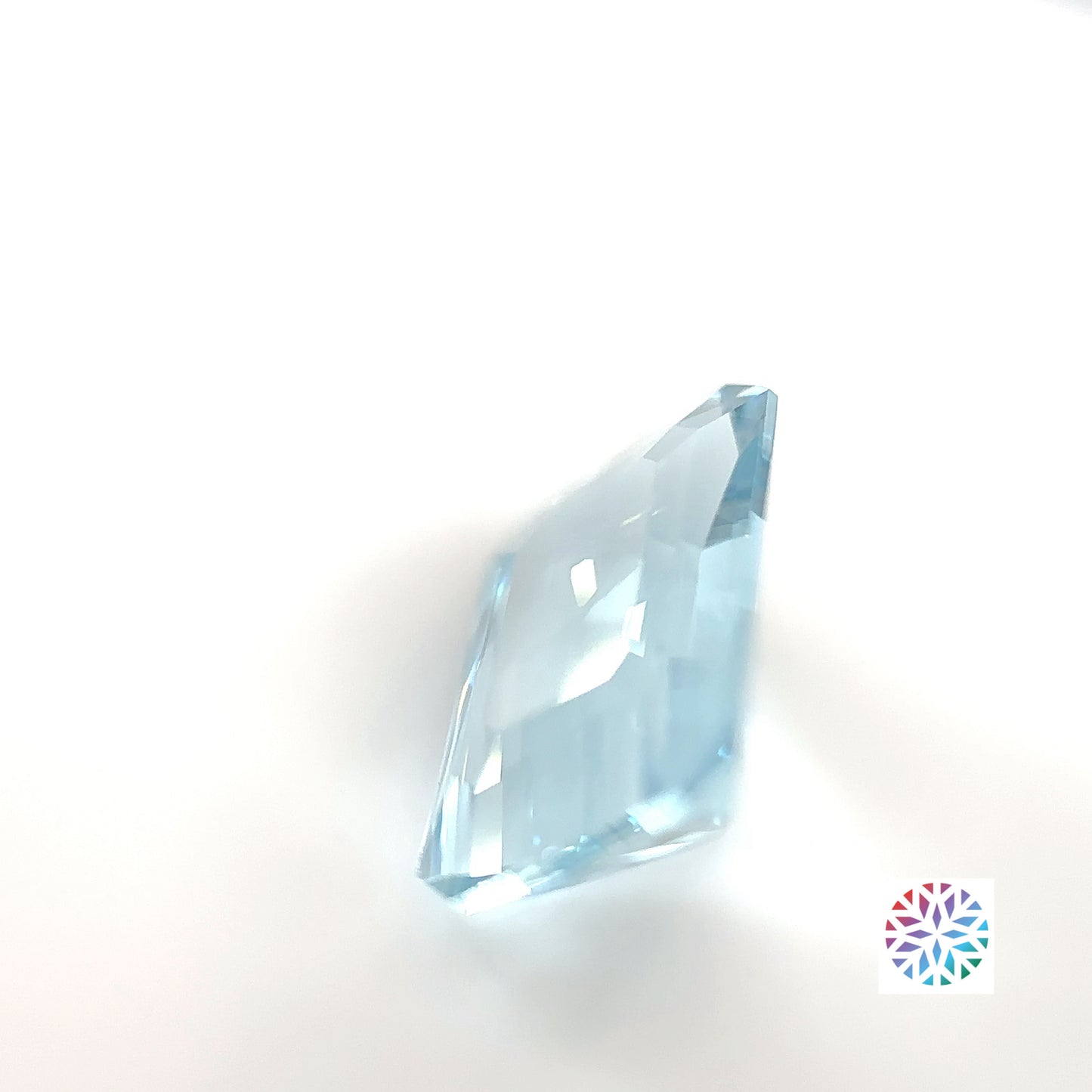 Aquamarine- Emerald, 2.93ct, 10.3 x 8.1 x 5.0mm