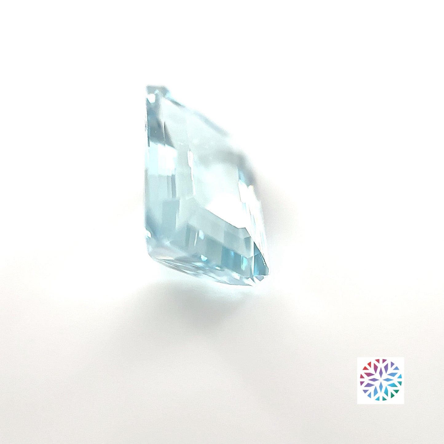 Aquamarine- Emerald, 3.7ct, 11.9 x 8.5 x 5.4mm