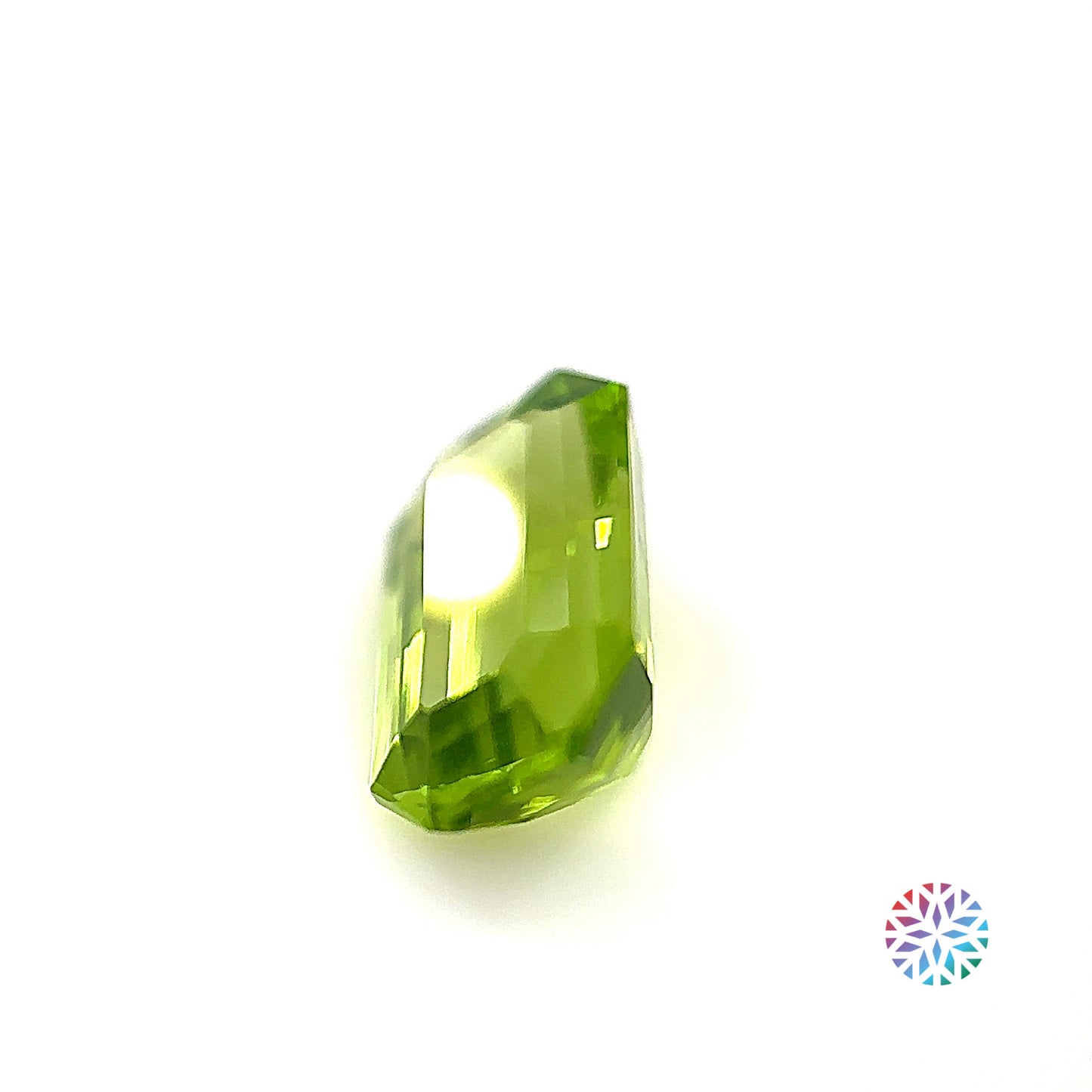 Peridot- Emerald, 3.15ct, 11.1 x 6.9 x 5.1mm