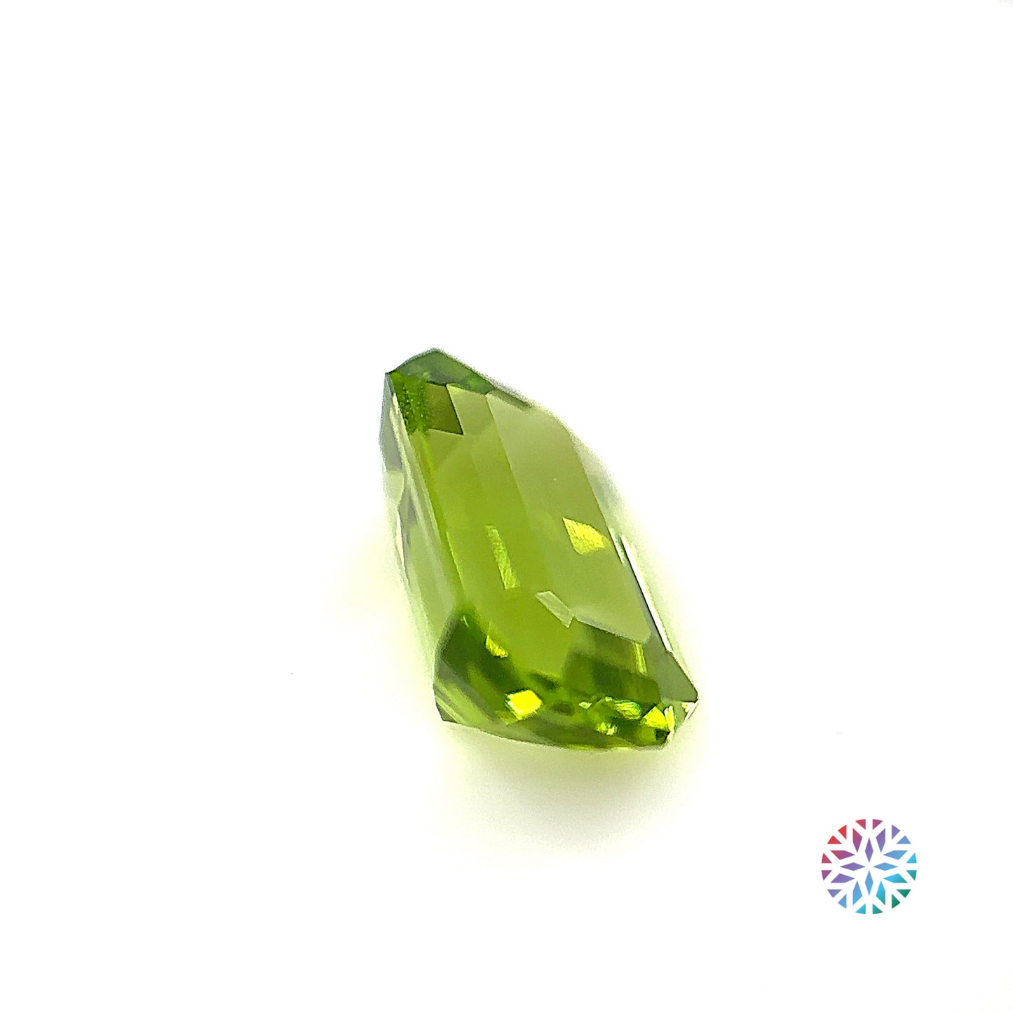 Peridot- Emerald, 3.15ct, 11.1 x 6.9 x 5.1mm