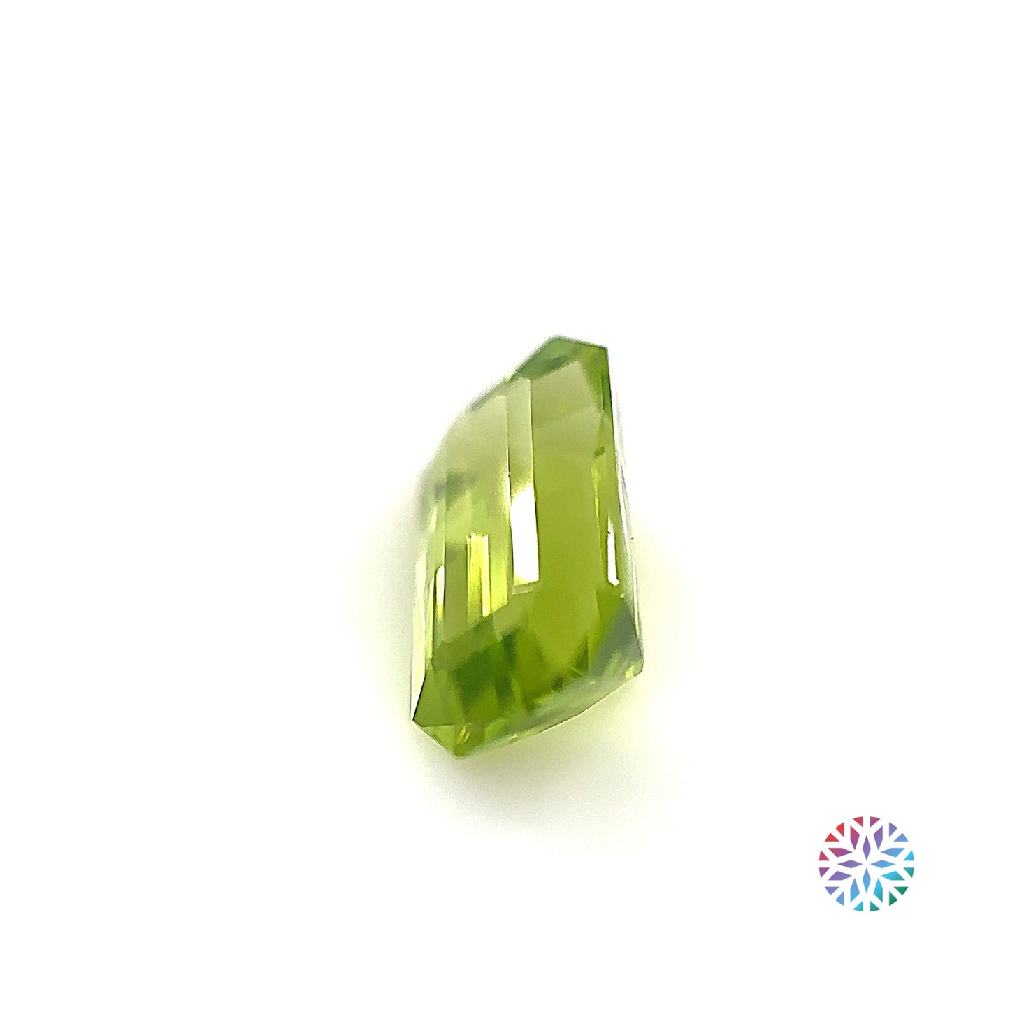 Peridot- Emerald, 2.94ct, 11.0 x 6.5 x 5.1mm