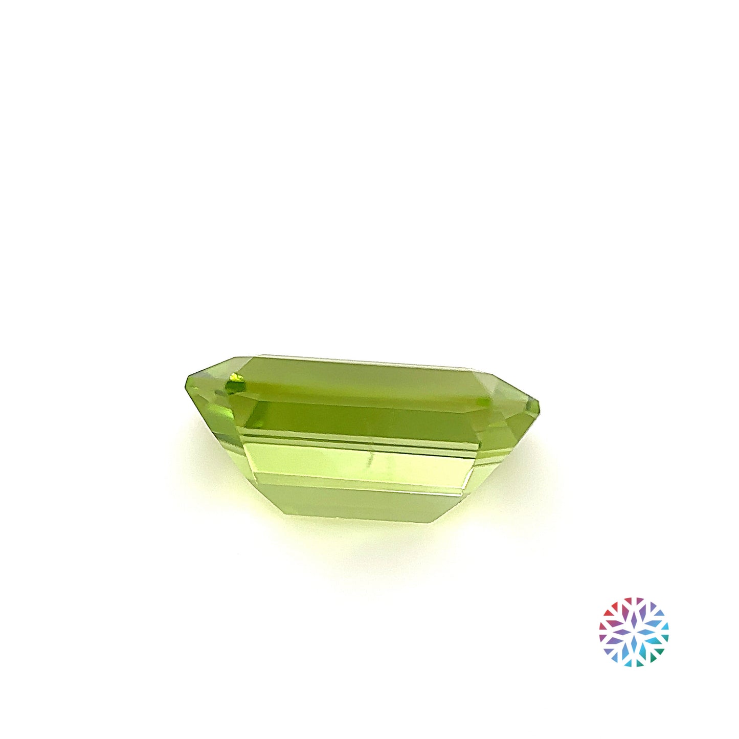 Peridot- Emerald, 2.94ct, 11.0 x 6.5 x 5.1mm