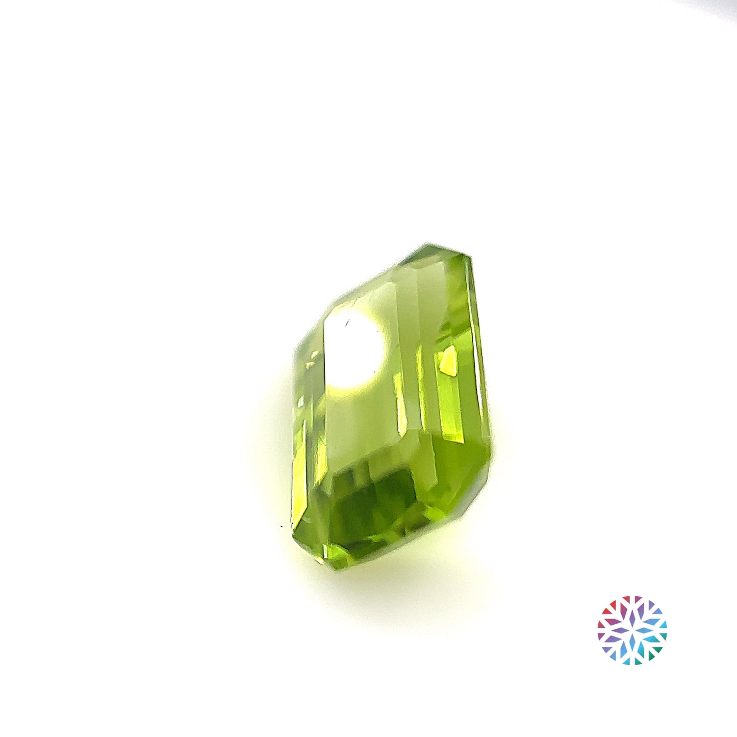 Peridot- Emerald, 3.64ct, 11.9 x 7.4 x 4.8mm