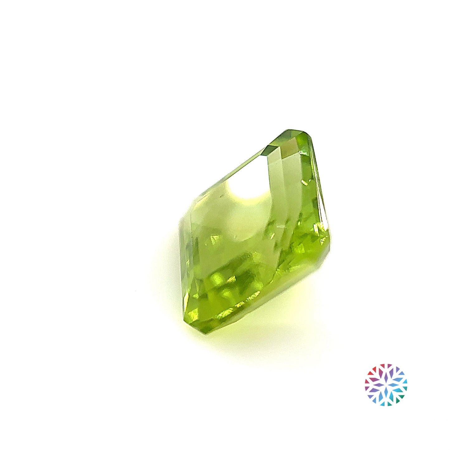 Peridot- Emerald, 3.83ct, 9.0 x 9.0 x 5.6mm